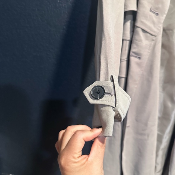 Women’s Trench coat - Picture 4 of 5